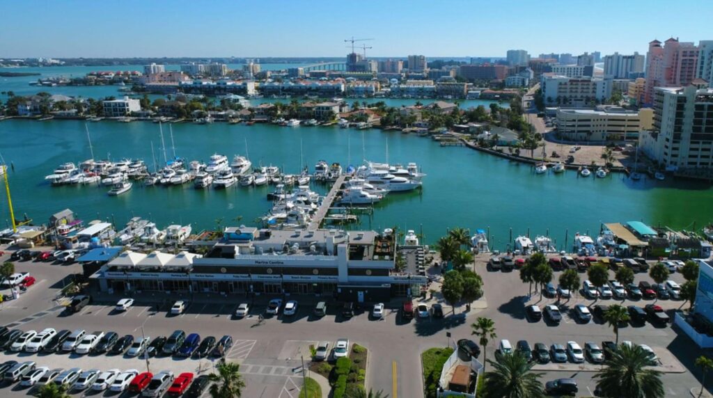 A waterfront restaurant in Clearwater with outdoor seating and vibrant activity