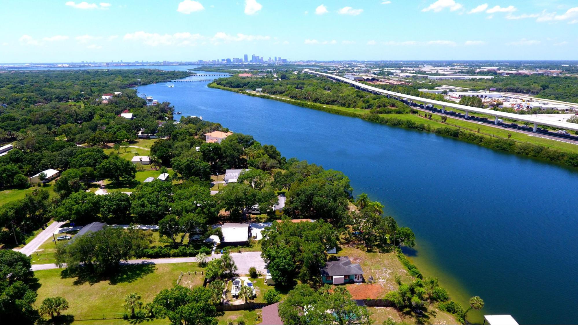 Discover Lucrative Commercial Real Estate Opportunities in Land O’ Lakes